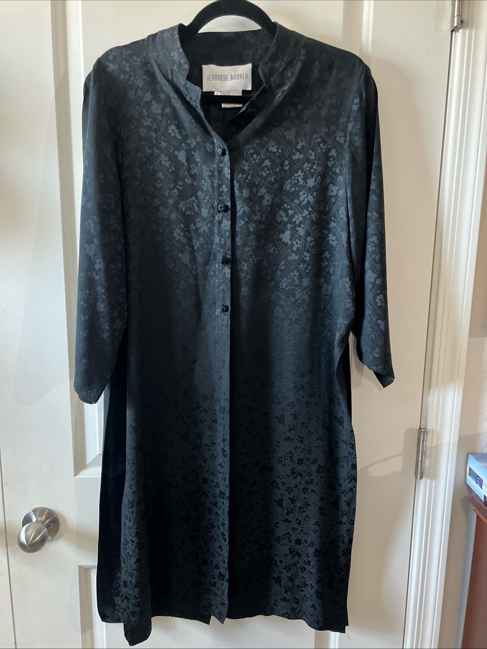 Vintage Jeannene Booher 100% Silk High Slit Kimono